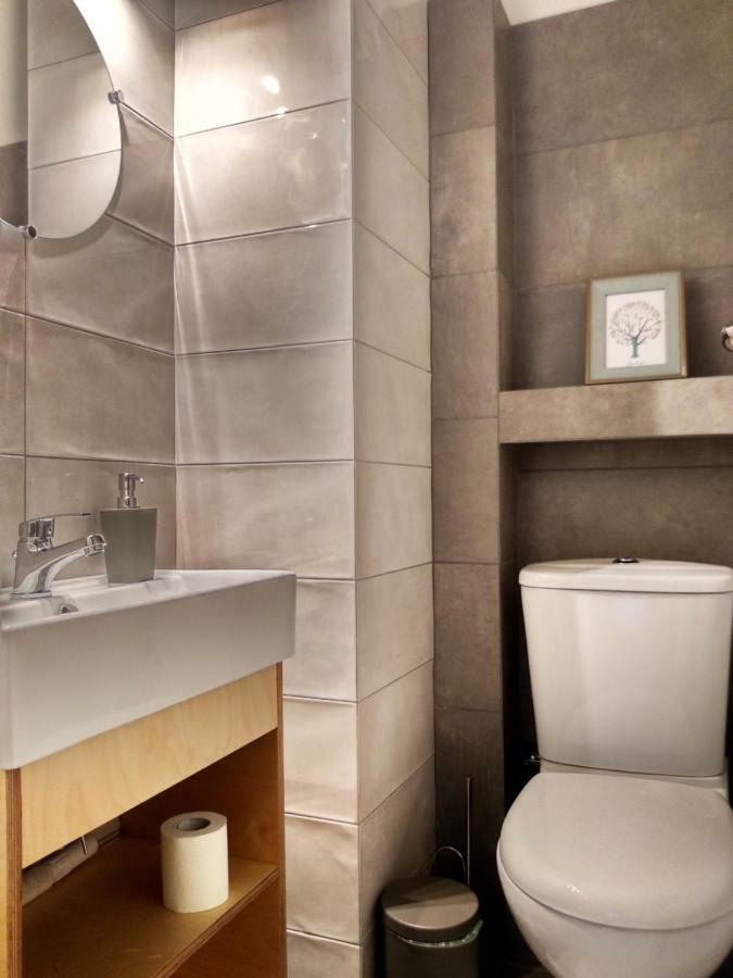 Darsiss 2 - Museum Apartment Atene Esterno foto