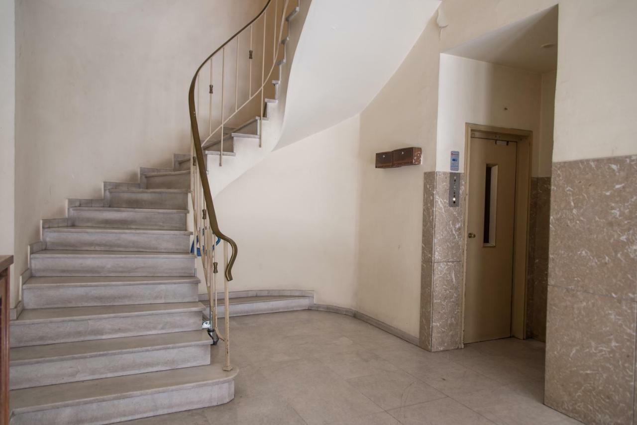 Darsiss 2 - Museum Apartment Atene Esterno foto